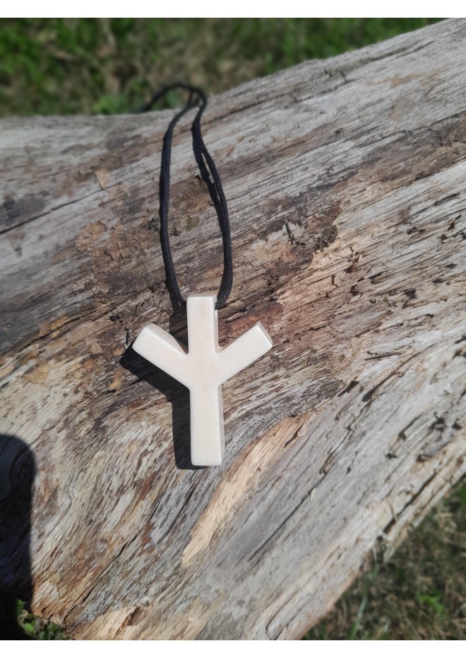  Algiz rune amulet.