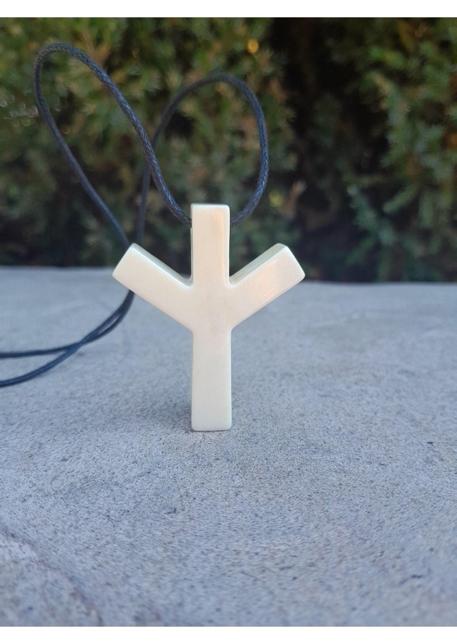  Algiz rune amulet.