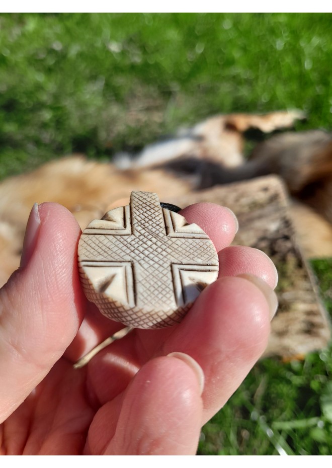 Hand-carved Norse Sun Cross amulet. Solar wheel pendant. Celtic pagan circle jewelry. Odin Cross art. Heathen, shaman talisman