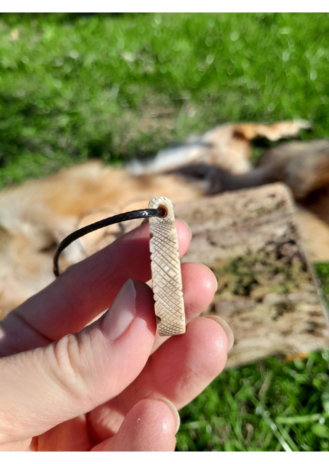 Hand-carved Norse Sun Cross amulet. Solar wheel pendant. Celtic pagan circle jewelry. Odin Cross art. Heathen, shaman talisman