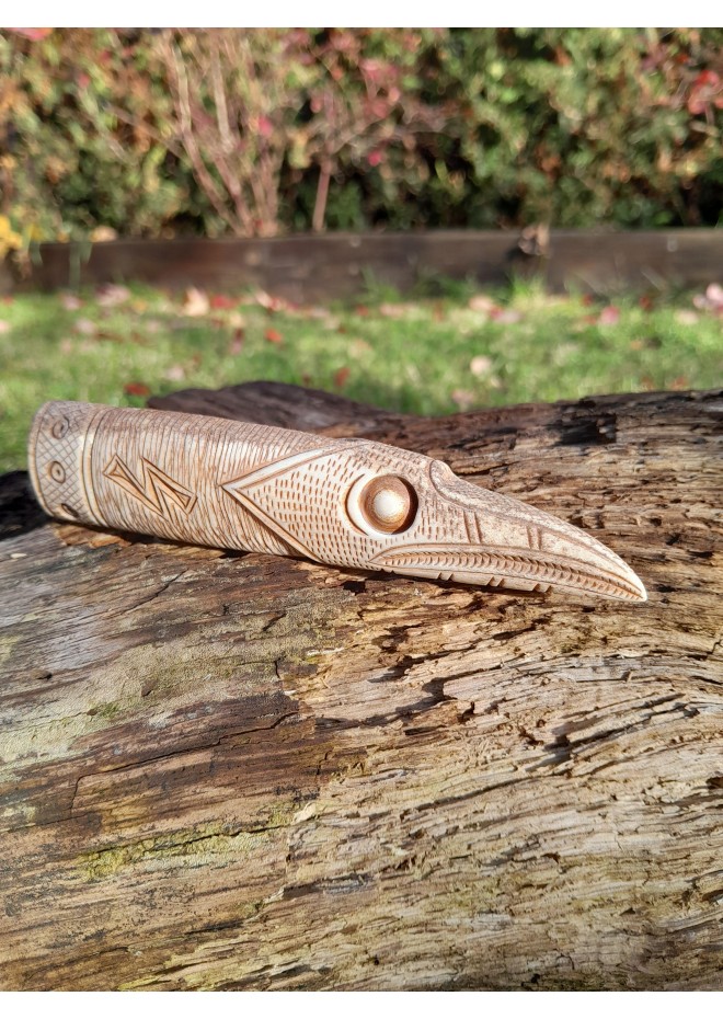 Viking knife handle "Raven" with Tiwaz and Sowilo runes. 