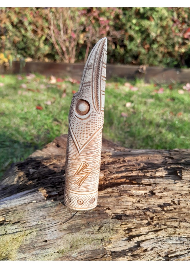 Viking knife handle "Raven" with Tiwaz and Sowilo runes. 