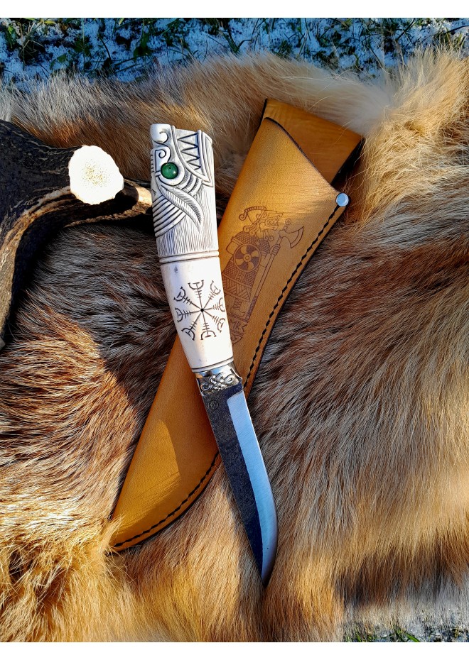 Custom Norse knife with wolf design and runes. Antler handle