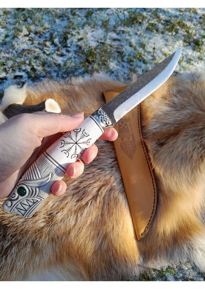 Custom Norse knife with wolf design and runes. Antler handle