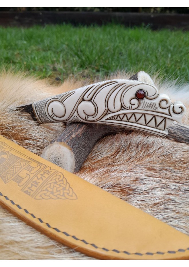 Handmade premium Norse knife with Dragon handle.