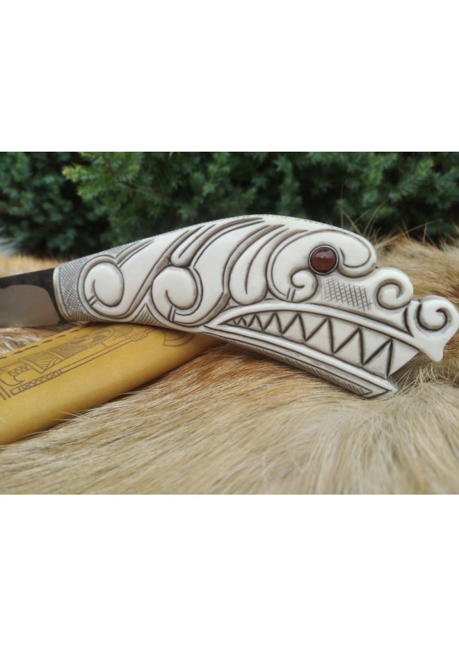 Handmade premium Norse knife with Dragon handle.