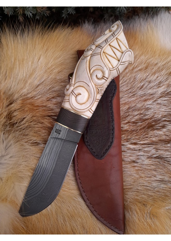 Viking knife with Wolf head handle. Damascus blade.