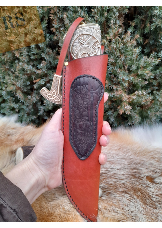 Viking knife with hand-carved antler handle. Damascus blade.