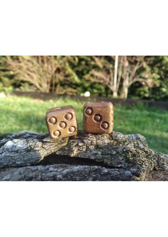 Handmade bone dice.