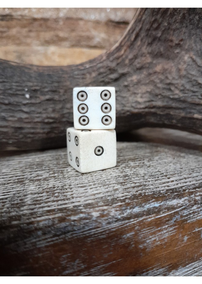 Handmade bone dice.