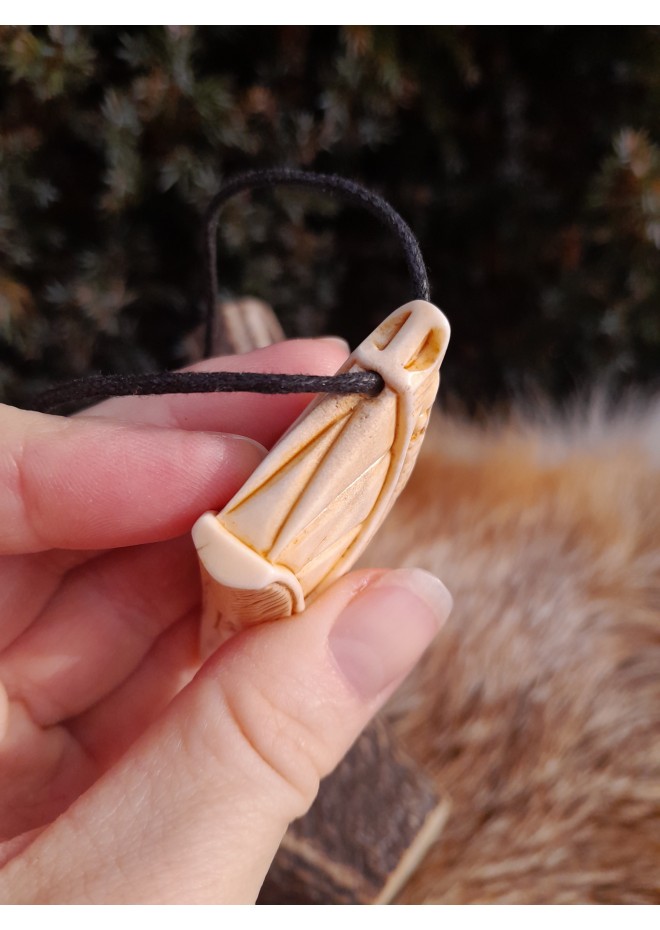 Viking Wolf necklace. Berserker amulet. Moose antlers hand-carved