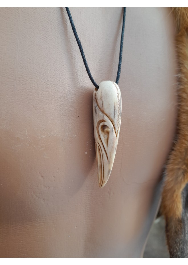 Hand-carved Raven skull amulet. Viking, Celtic jewelry. Huginn Muninn protective pendant. Odins Raven. Norse mythology totem. 