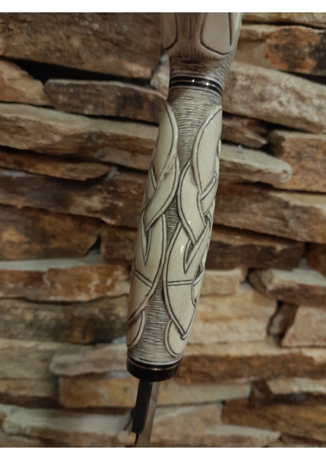 Norse knife with Dragon pattern. Hand-carved Dragon handle. 