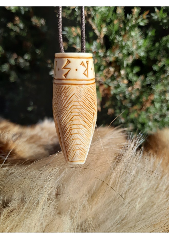 Antler hand-carved Viking Bear runic amulet, Berserker warrior spirit. Norse mythology art. Nordic, Pagan jewelry, Viking totemic talisman