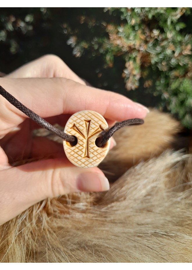 Antler hand-carved Viking Bear runic amulet, Berserker warrior spirit. Norse mythology art. Nordic, Pagan jewelry, Viking totemic talisman