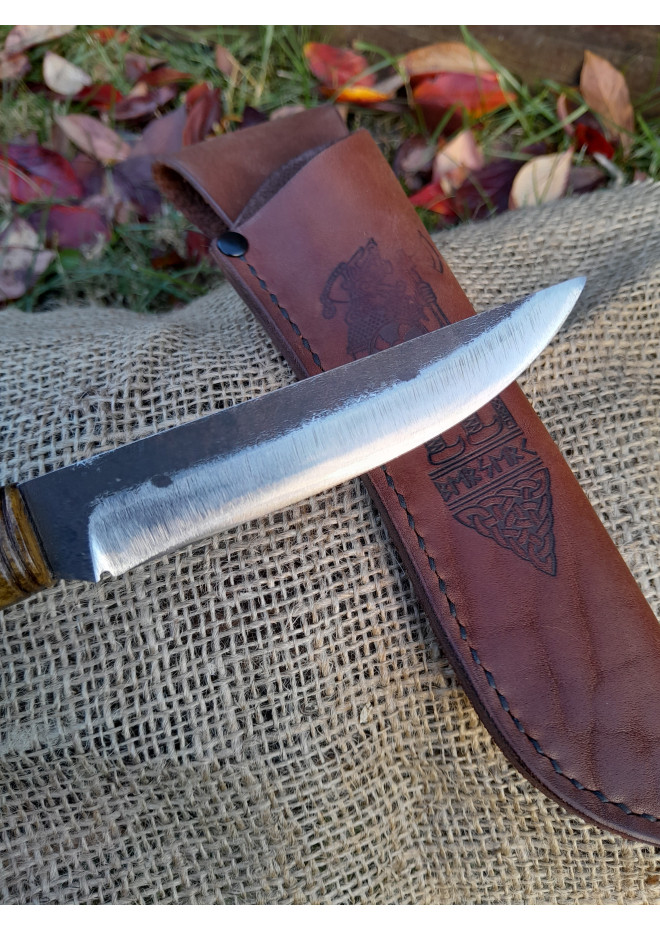 Hand-carved Dragon handle. Exclusive Viking style knife with leather sheath. Hand-forged Carbon steel. Drakkar art.